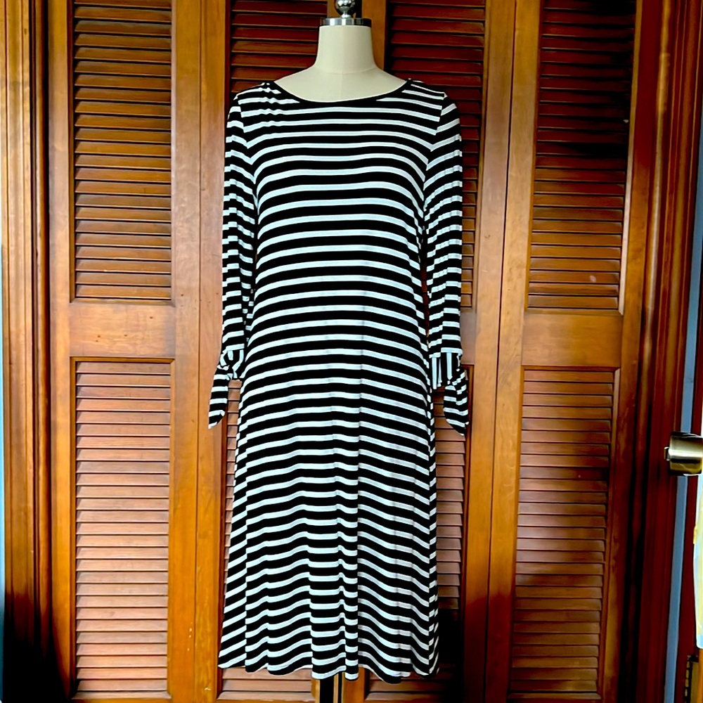 Les Amis Dress L Large black and white.